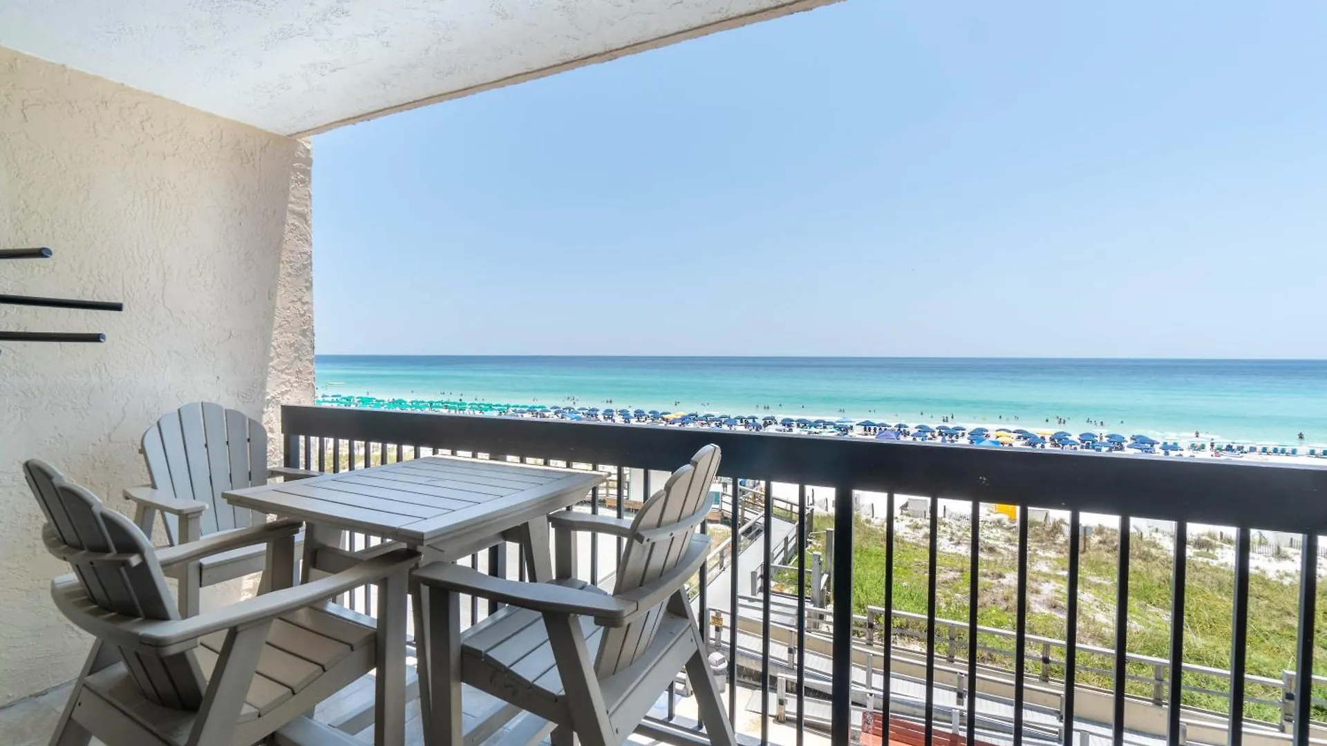 Splash Into Sundestin - Gulf Front - Pool And Restaurant