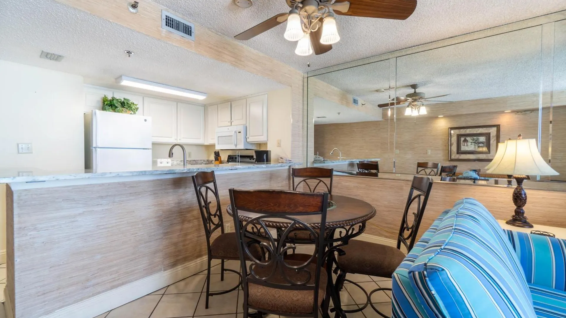 Splash Into Sundestin - Gulf Front - Pool And Restaurant Destin